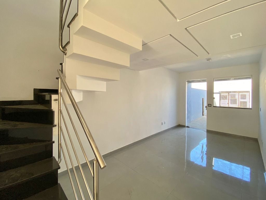 Imagem Casa com 2 Quartos à Venda, 68 m² em Lagoinha Leblon (Venda Nova) - Belo Horizonte
