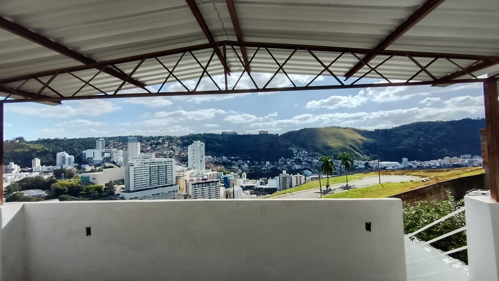 Imagem Casa com 2 Quartos à Venda, 165 m² em Santa Cecília - Juiz de Fora