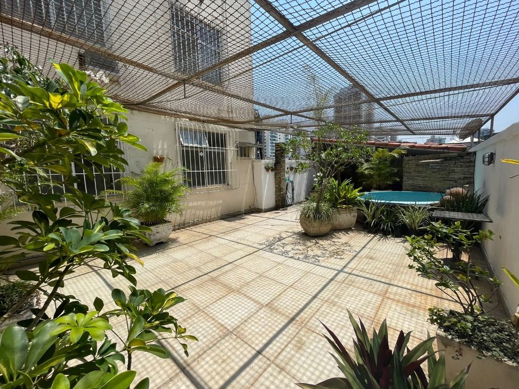 Imagem Apartamento com 2 Quartos à Venda, 142 m²em Icaraí - Niterói