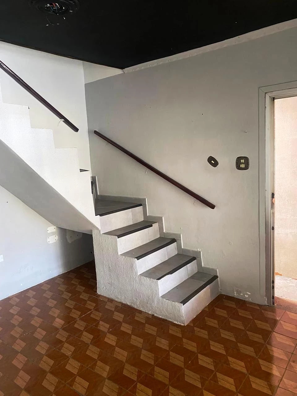 Imagem Sobrado com 3 Quartos à Venda, 200 m² em Vila Ema - São Paulo