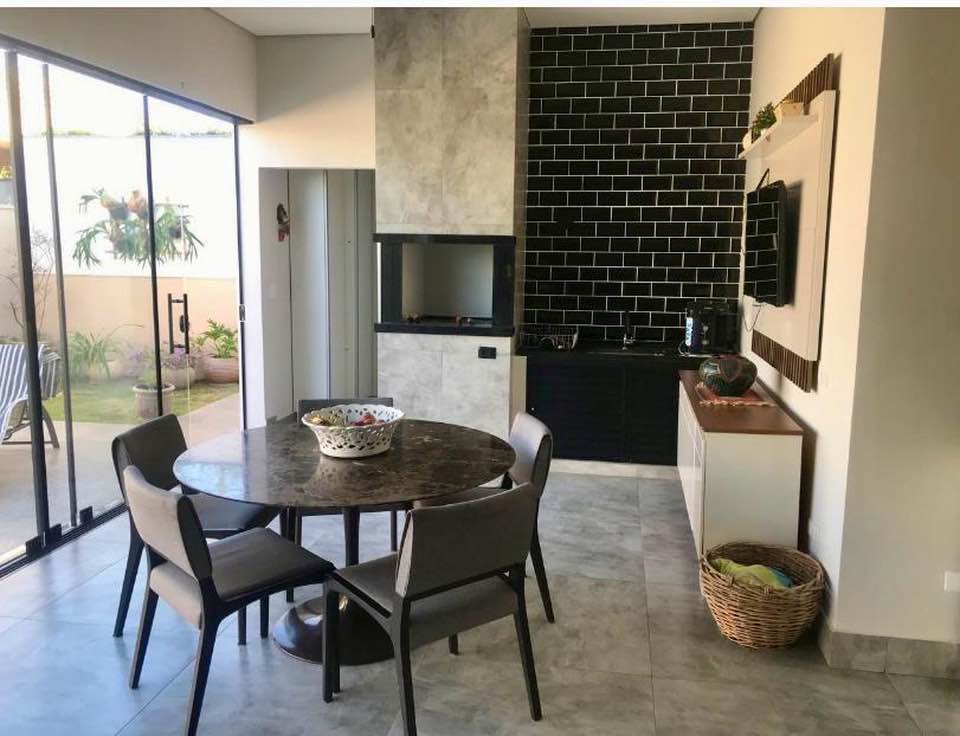 Foto do imóvel: Casa de Condomínio à Venda, 220 m² em Vila São Pedro - São José do Rio Preto