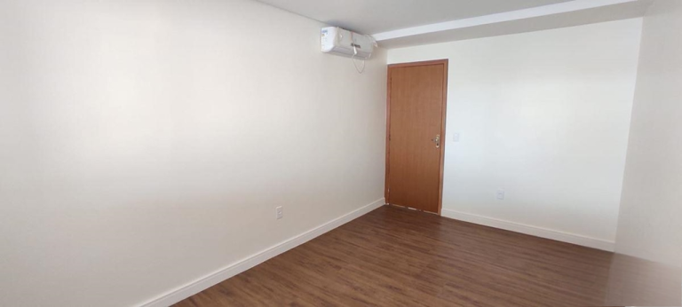 Imagem Casa de Condomínio com 4 Quartos à Venda,  em Setor Habitacional Arniqueira (Águas Claras) - Brasília
