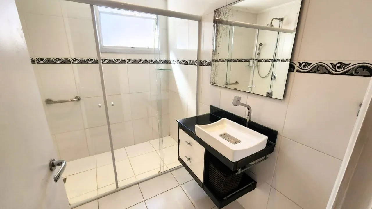 Imagem Apartamento com 2 Quartos à Venda, 84 m² em Gonzaga - Santos