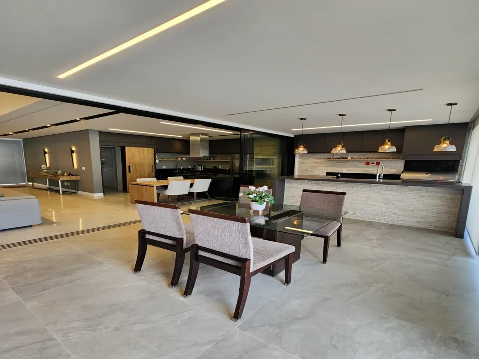 Imagem Casa de Condomínio com 4 Quartos à Venda, 270 m² em Jardim Novo Mundo - Jundiaí