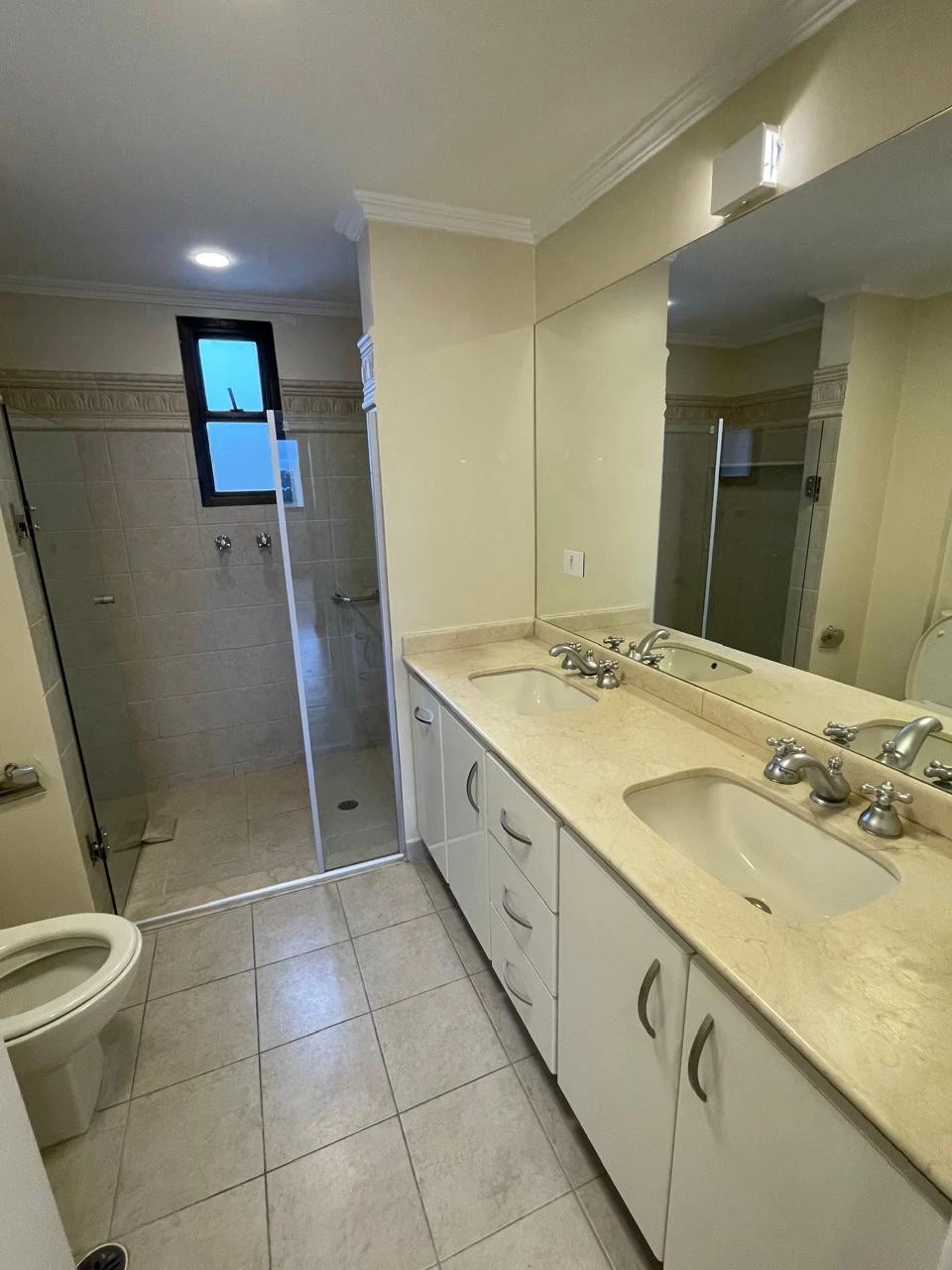 Imagem Apartamento com 3 Quartos à Venda, 209 m² em Itaim Bibi - São Paulo