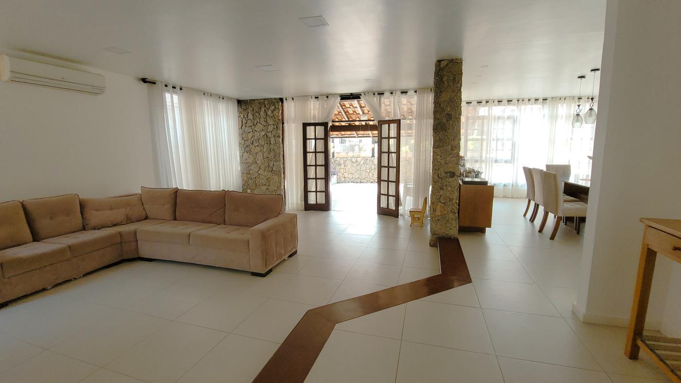 Imagem Casa com 4 Quartos à Venda, 650 m²em Camboinhas - Niterói