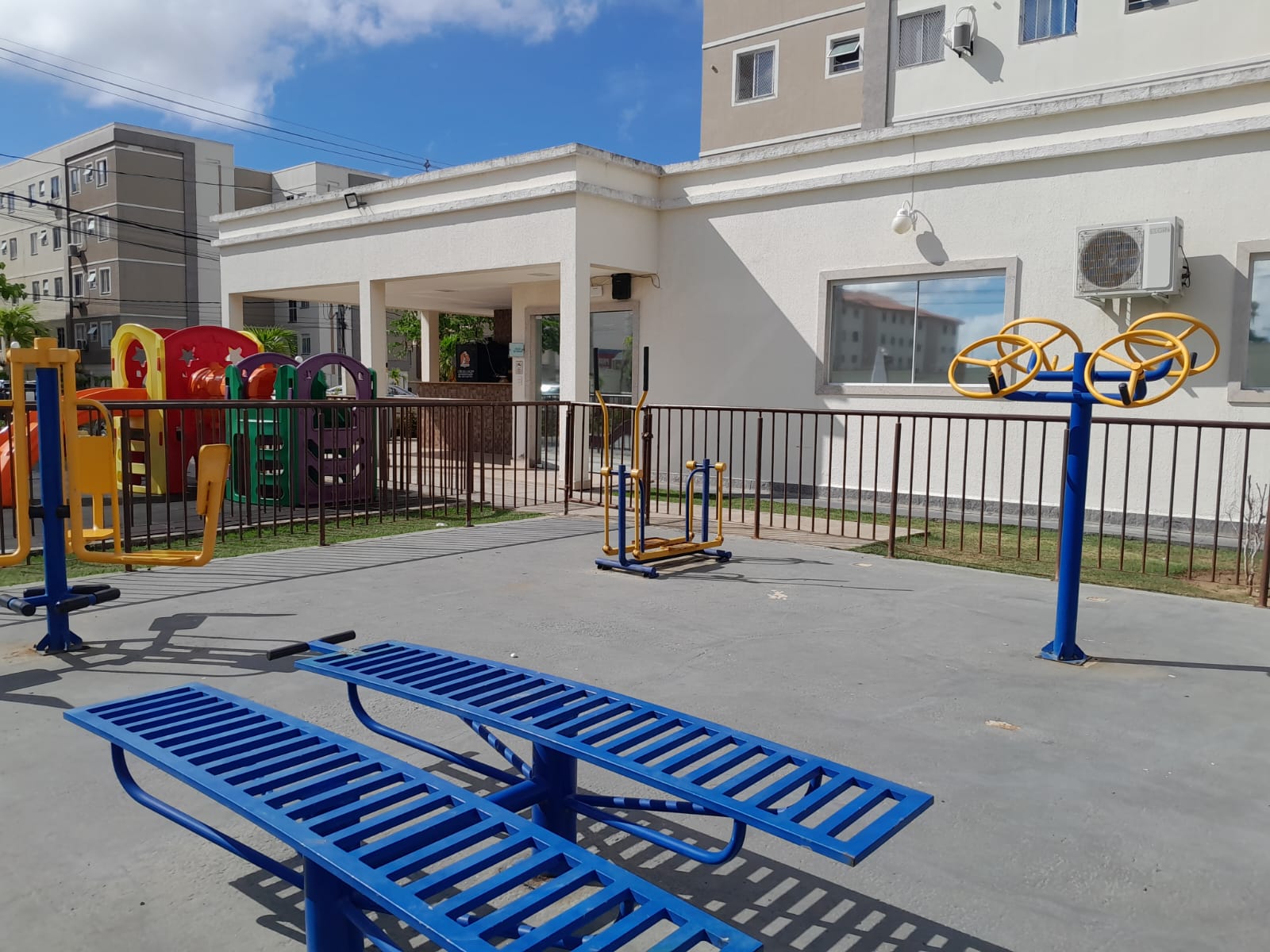 Imagem Apartamento com 2 Quartos à Venda, 44 m²em Vila de Abrantes (Abrantes) - Camaçari