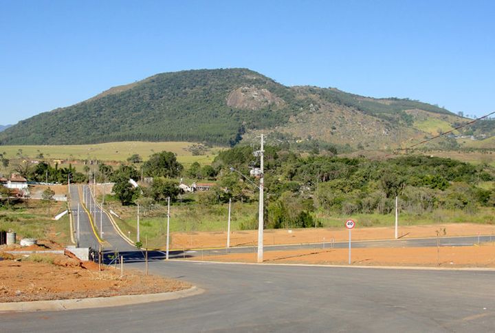 Terreno à Venda, 140 m² em Residencial Alvorada - Bragança Paulista