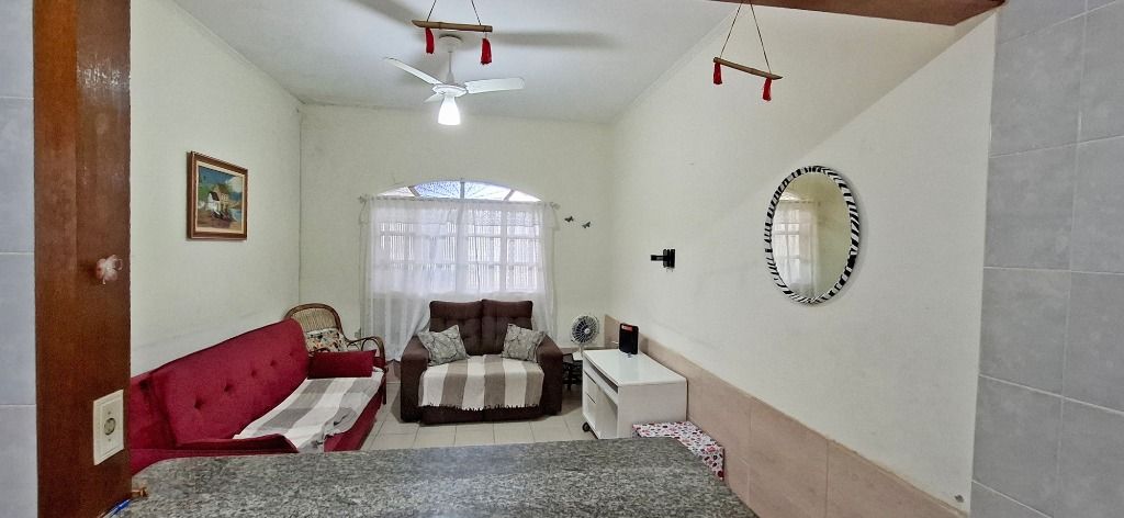 Imagem Casa com 2 Quartos à Venda, 100 m² em Maracanã - Praia Grande