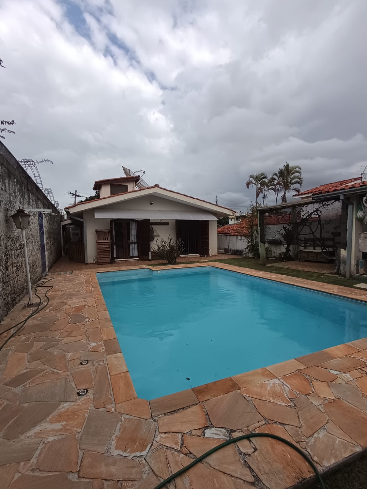 Imagem Casa com 3 Quartos à Venda, 144 m² em Vila Petrópolis - Atibaia