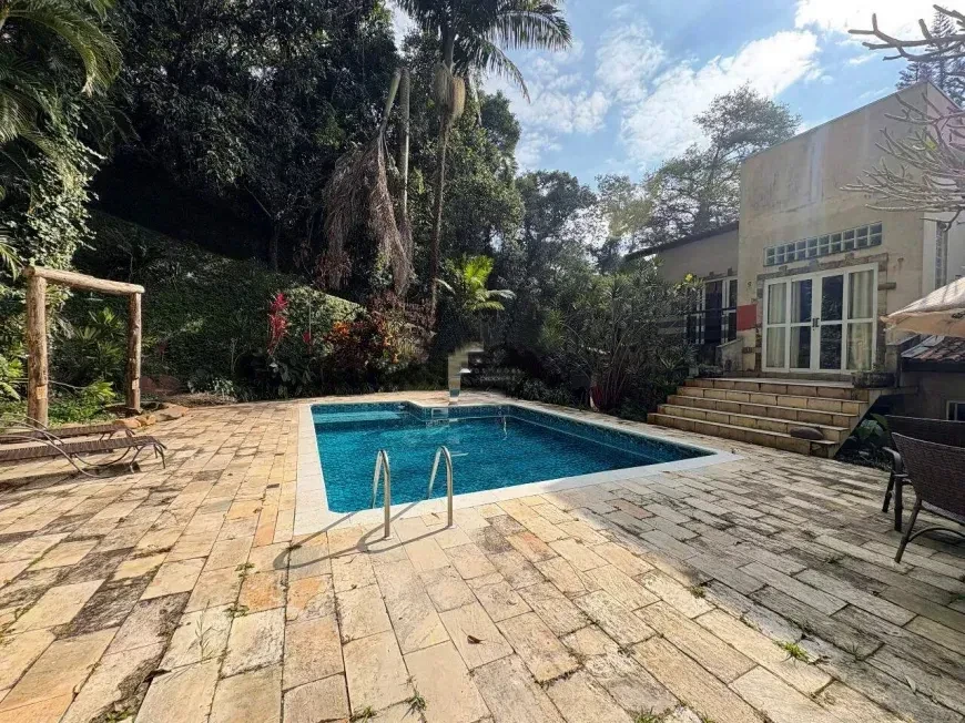 Imagem Casa com 3 Quartos à Venda ou Locação, 278 m² em Chácaras Ana Lúcia - Embu das Artes