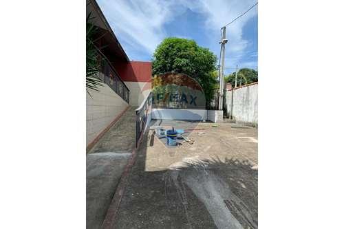 Imagem Galpão à Venda ou Locação, 296 m²em Bom Retiro - São José dos Campos