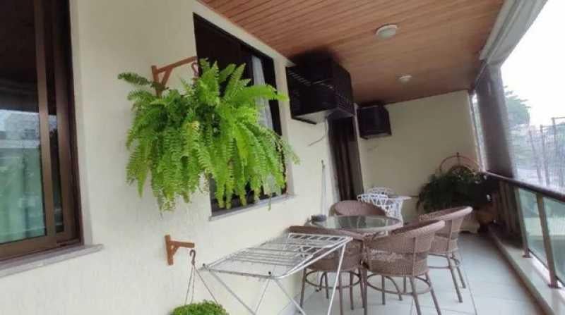 Imagem Apartamento com 3 Quartos à Venda, 120 m²em Piratininga - Niterói