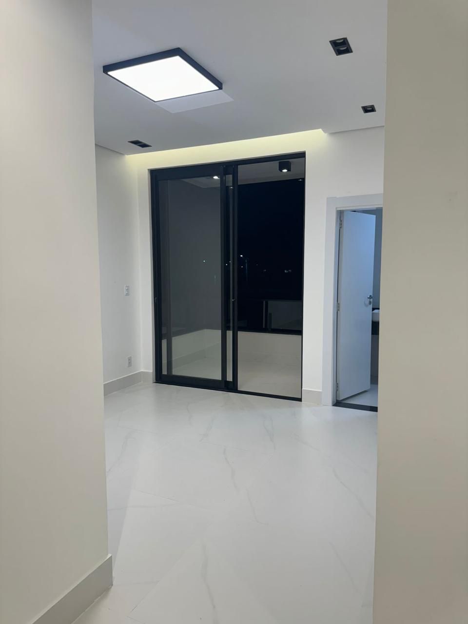 Foto do imóvel: Casa de Condomínio com 4 Quartos à Venda, 271 m² em Ponta Negra - Manaus