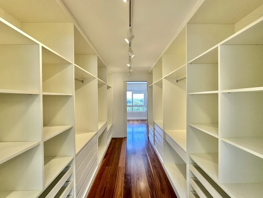 Foto do imóvel: Casa de Condomínio com 4 Quartos à Venda, 450 m² em Pousada dos Bandeirantes - Carapicuíba