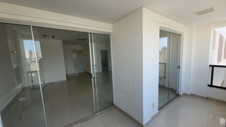 Imagem Apartamento com 3 Quartos à Venda,  em Setor Oeste - Goiânia