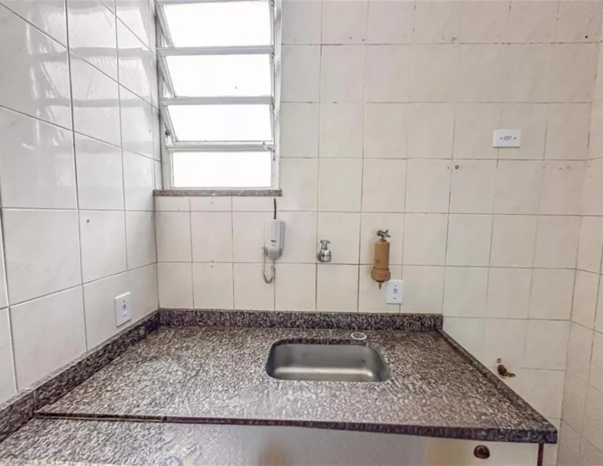 Imagem Apartamento com 1 Quarto à Venda, 32 m² em Catete - Rio de Janeiro