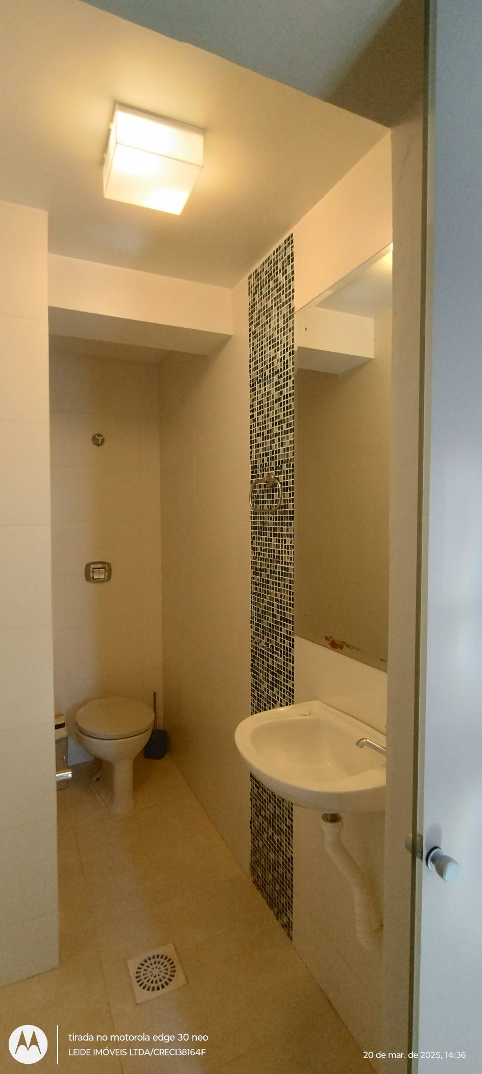 Imagem Apartamento com 2 Quartos à Venda, Locação ou Temporada, 72 metros em Centro - Florianópolis