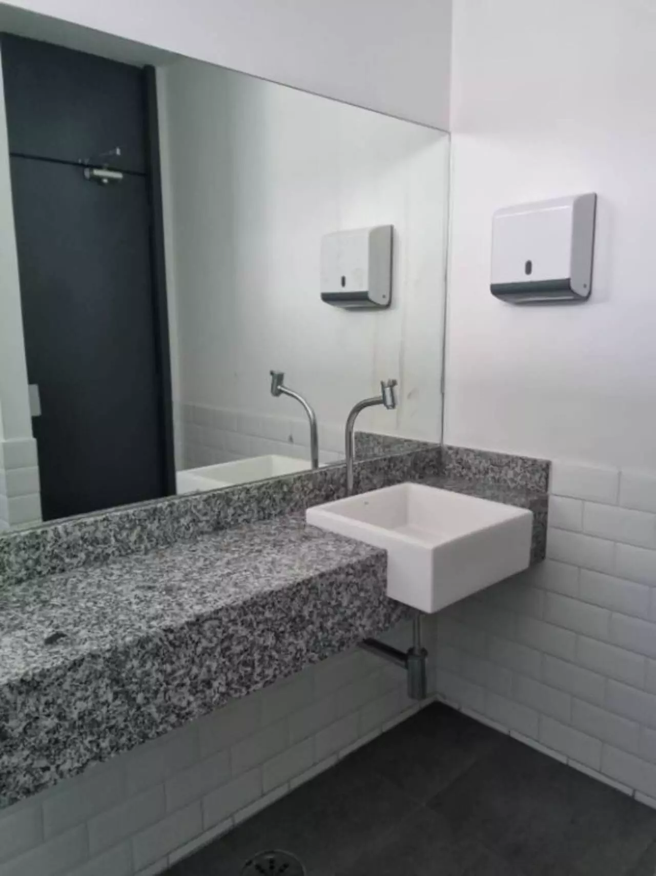 Imagem Sala Comercial à Venda ou Locação, 286 m² em Vila Olímpia - São Paulo