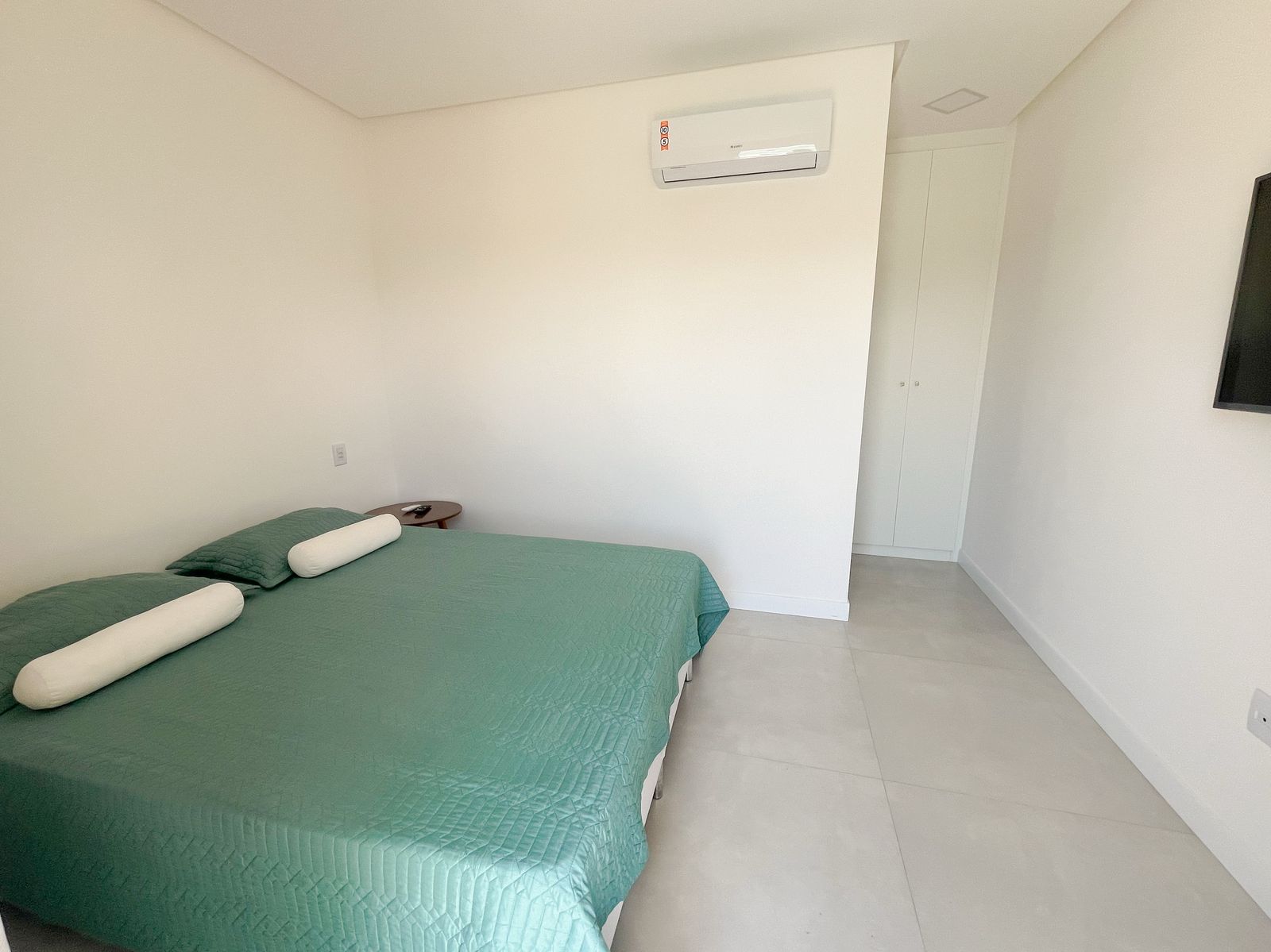 Foto do imóvel: Casa de Condomínio com 4 Quartos à Venda, 398 m² em Vale do Landirana (Abrantes) - Camaçari