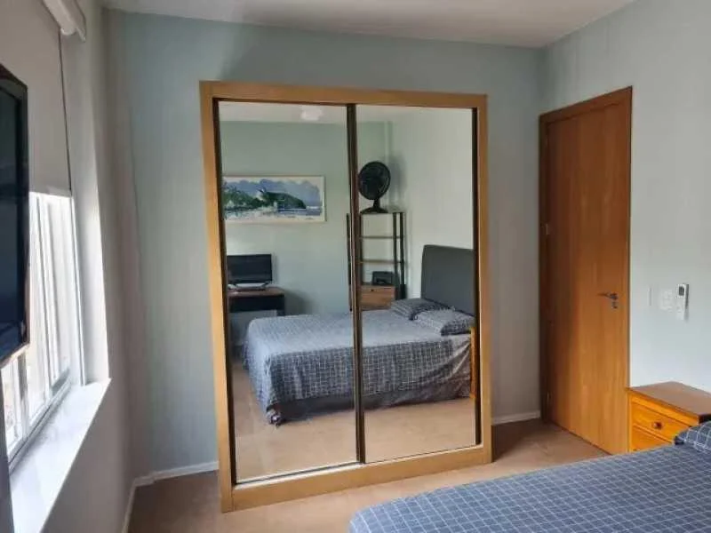 Imagem Apartamento com 2 Quartos à Venda, 100 m²em Copacabana - Rio de Janeiro