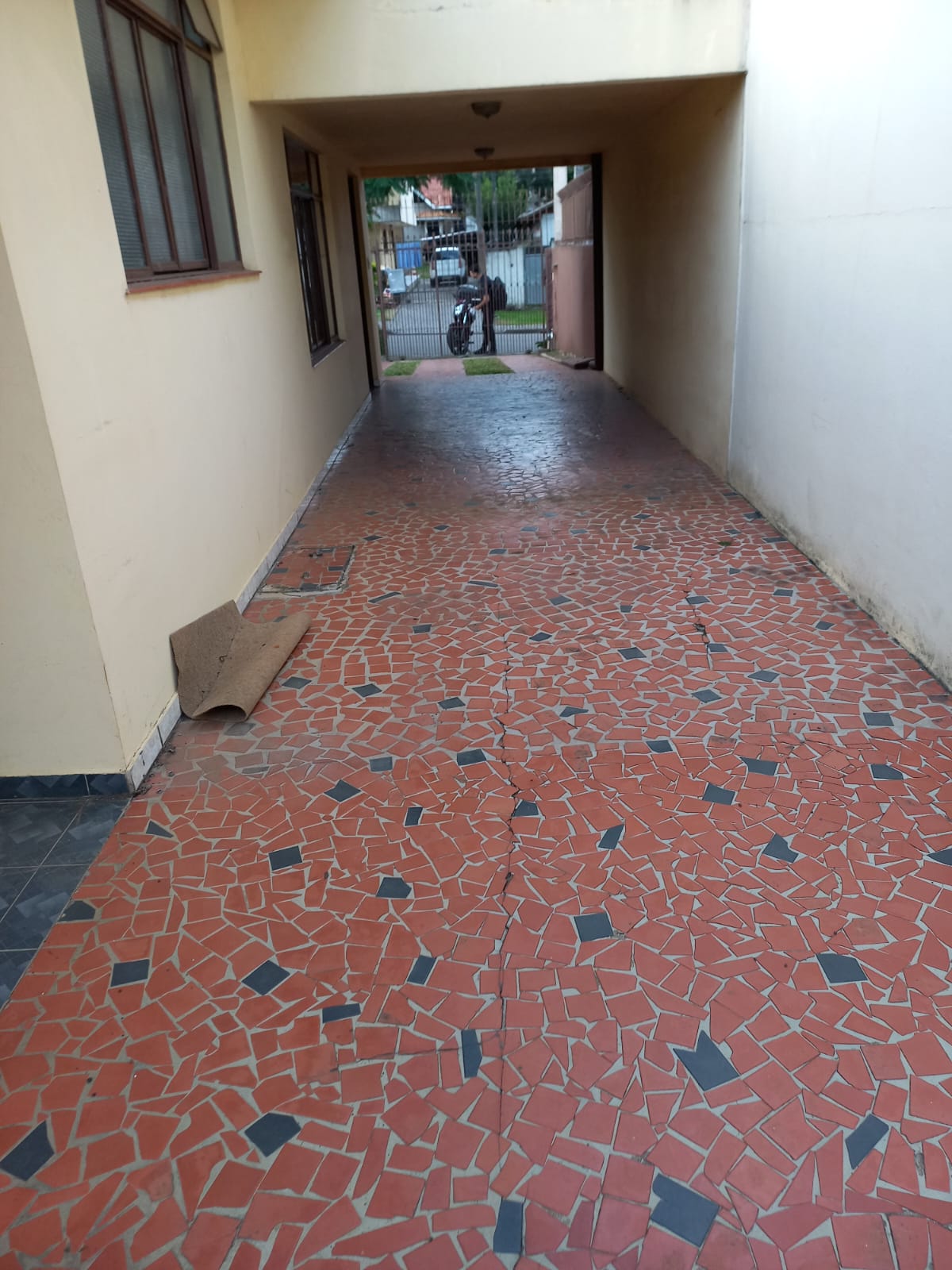 Foto do imóvel: Terreno à Venda, 600 m² em Portão - Curitiba