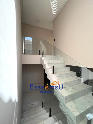 Imagem Casa de Condomínio com 5 Quartos à Venda, 306 m² em Jardins Madri - Goiânia