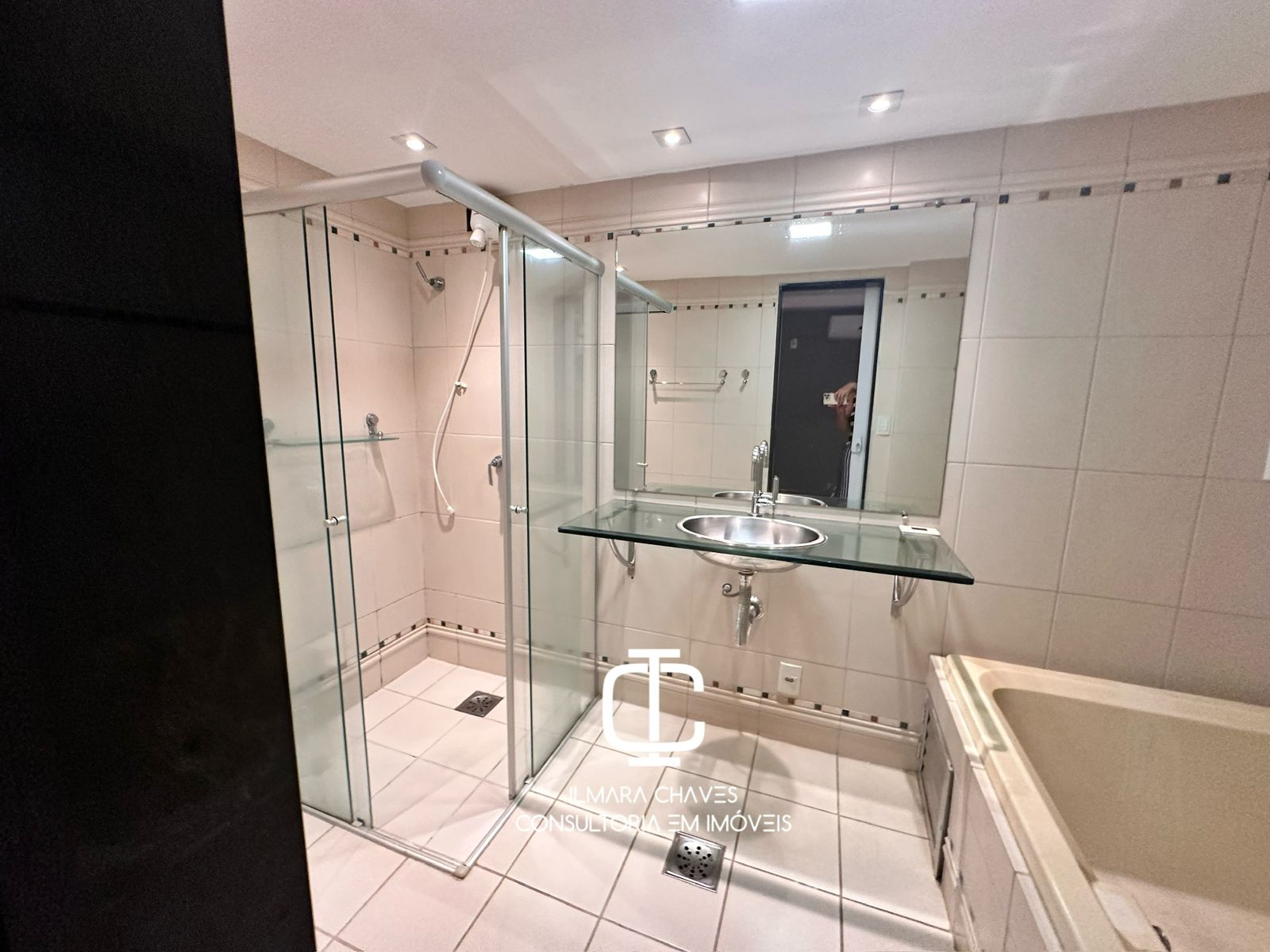 Imagem Apartamento com 3 Quartos à Venda, 178 m²em Setor Oeste - Goiânia