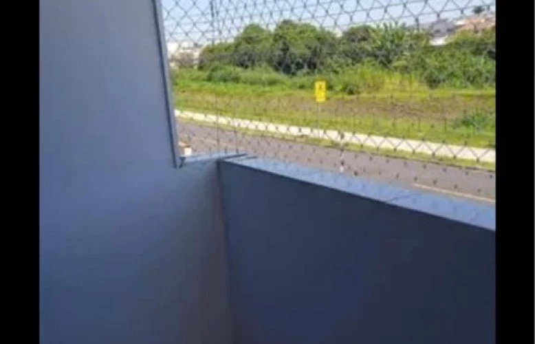 Imagem Sobrado com 2 Quartos à Venda, 74 m² em Sítio Cercado - Curitiba