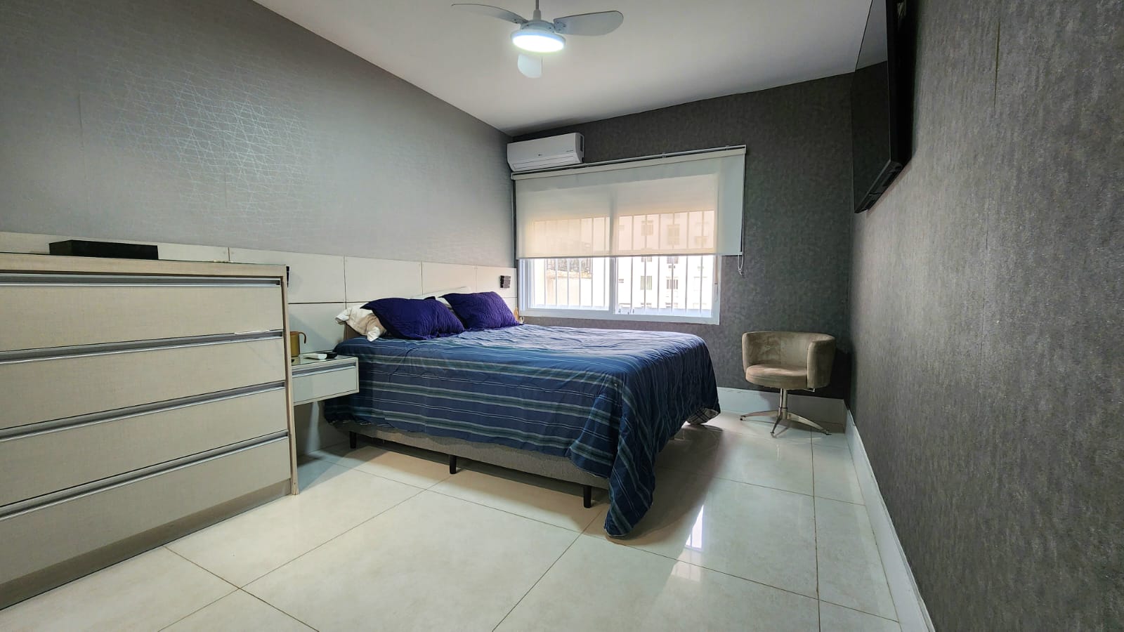 Imagem Apartamento com 3 Quartos à Venda, 225 m²em Aparecida - Santos