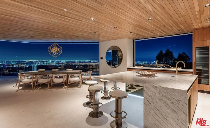 Imagem Casa de Condomínio com 4 Quartos à Venda, 650 m²em Santa Luzia - Contagem