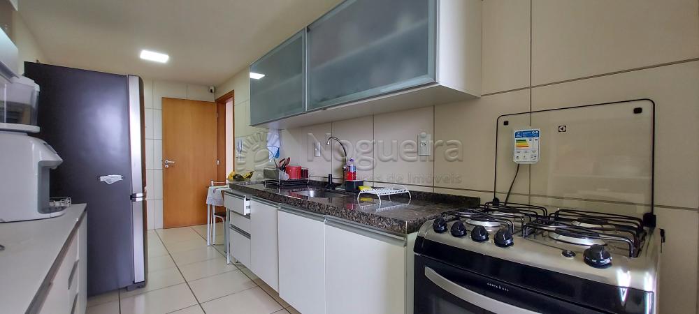 Imagem Apartamento com 4 Quartos à Venda, 135 m²em Boa Viagem - Recife