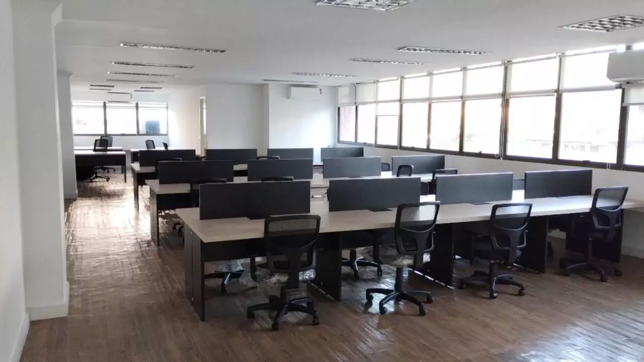 Sala Comercial à Venda ou Locação, 133 m² em Vila Olímpia - São Paulo