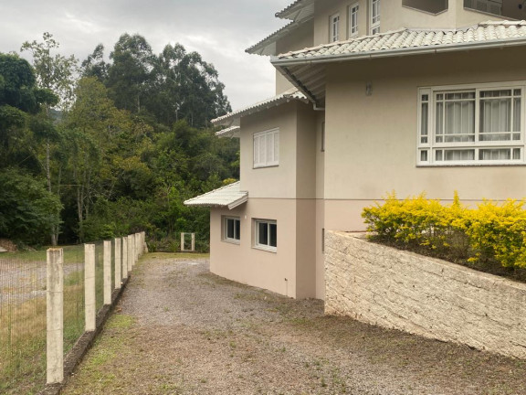 Imagem Casa com 3 Quartos à Venda, 268 m² em Centro - Picada Café
