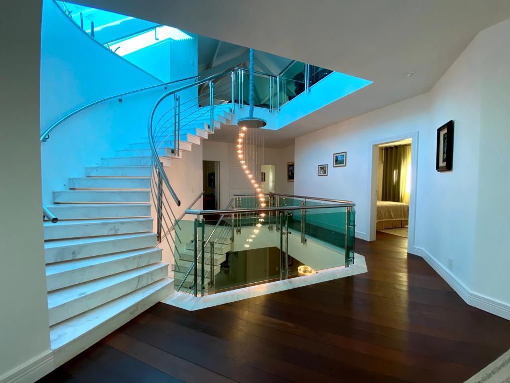 Foto do imóvel: Casa de Condomínio com 6 Quartos à Venda, 700 m² em Barra da Tijuca - Rio de Janeiro