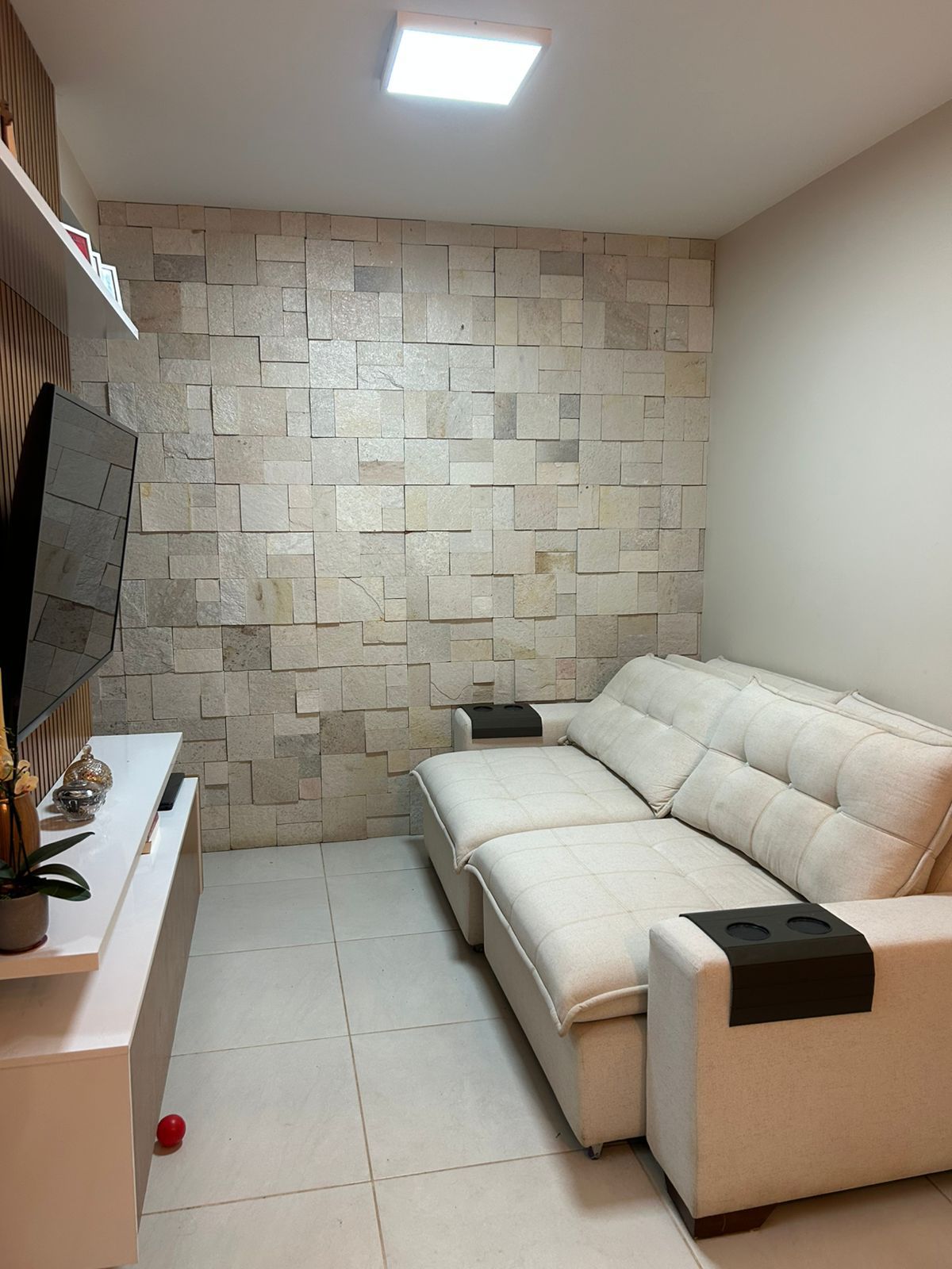 Imagem Apartamento com 2 Quartos à Venda, 63 m² em Vila Rosa - Goiânia
