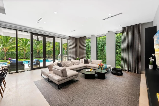 Foto do imóvel: Casa com 5 Quartos à Venda, 387 m²em Alphaville Residencial Um - Barueri