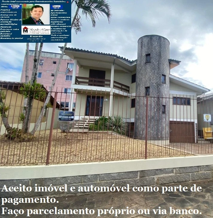 Casa com 3 Quartos à Venda, 223 m² em Pinheirinho - Criciúma