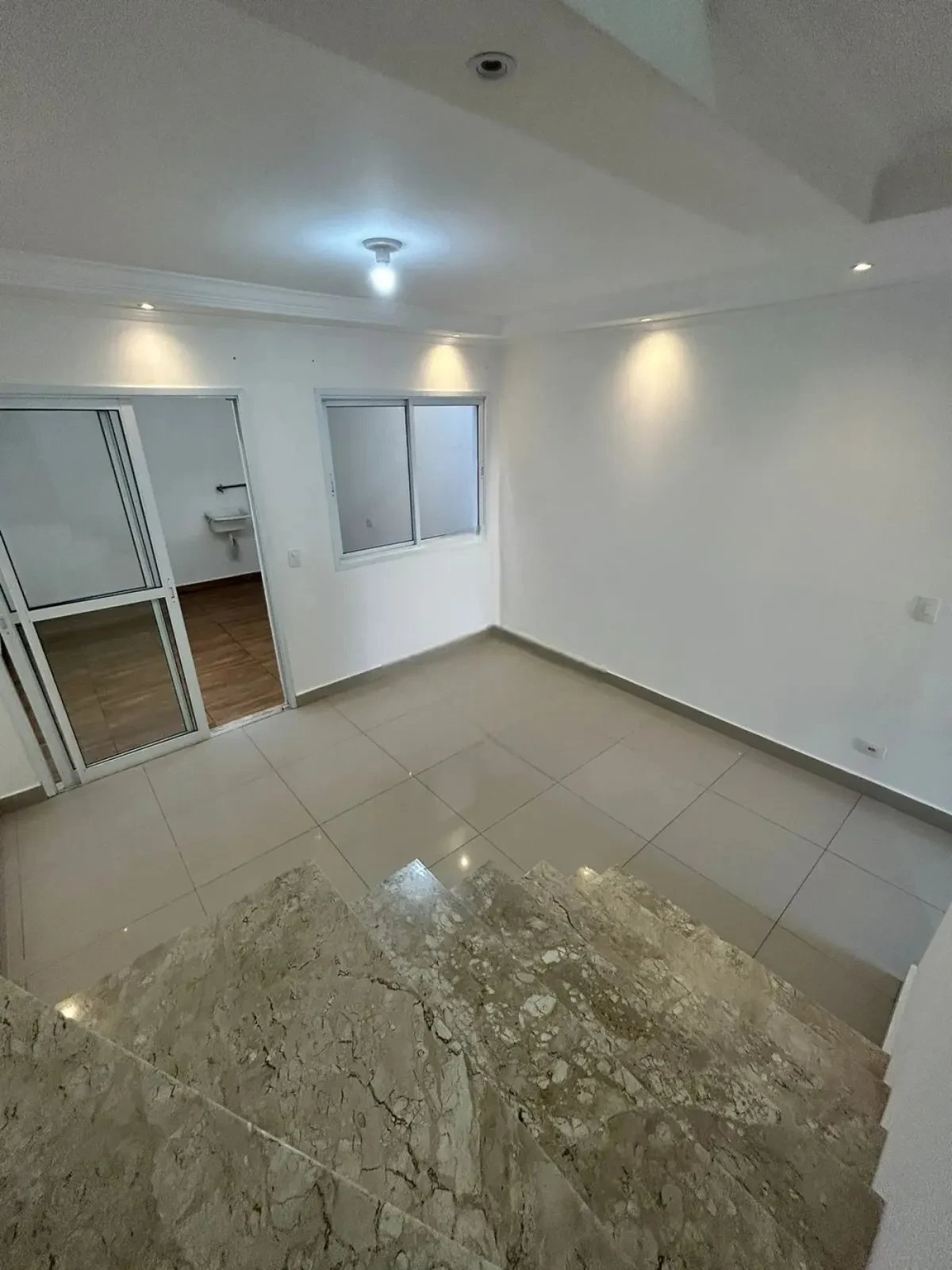 Imagem Casa de Condomínio com 2 Quartos à Venda, 74 m² em Jardim Colônia - Jundiaí