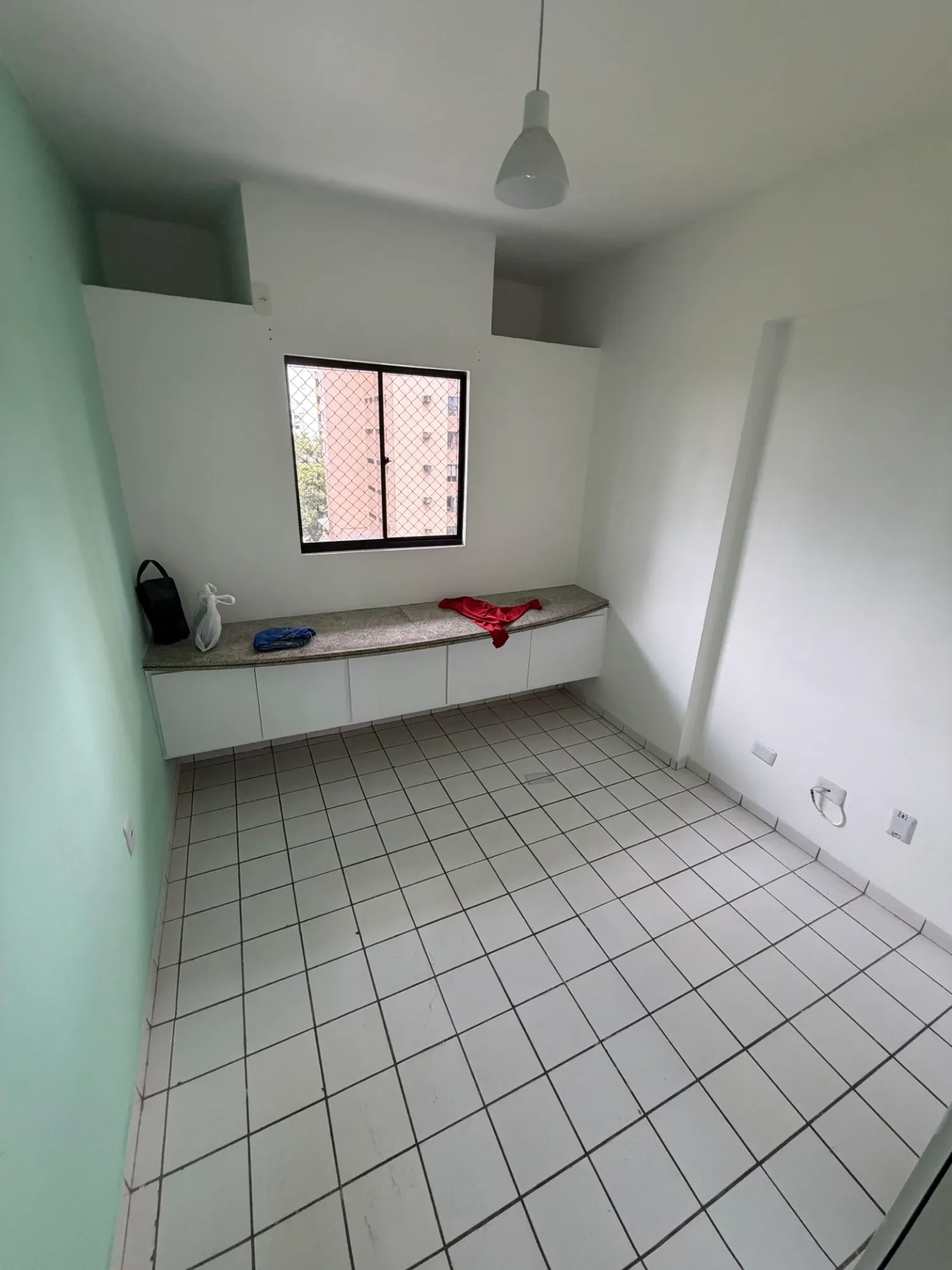 Imagem Apartamento com 3 Quartos à Venda, 75 m² em Espinheiro - Recife