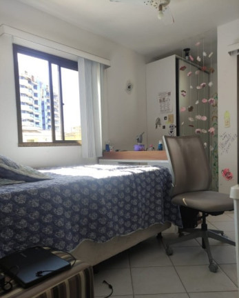 Casa com 4 Quartos à Venda,  em Buraquinho - Lauro de Freitas