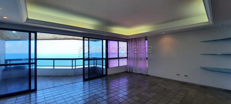 Imagem Apartamento com 4 Quartos à Venda, 217 m² em Candeias - Jaboatão dos Guararapes