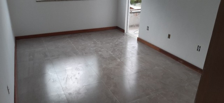 Casa com 3 Quartos à Venda, 100 m² em Cotia - Guapimirim