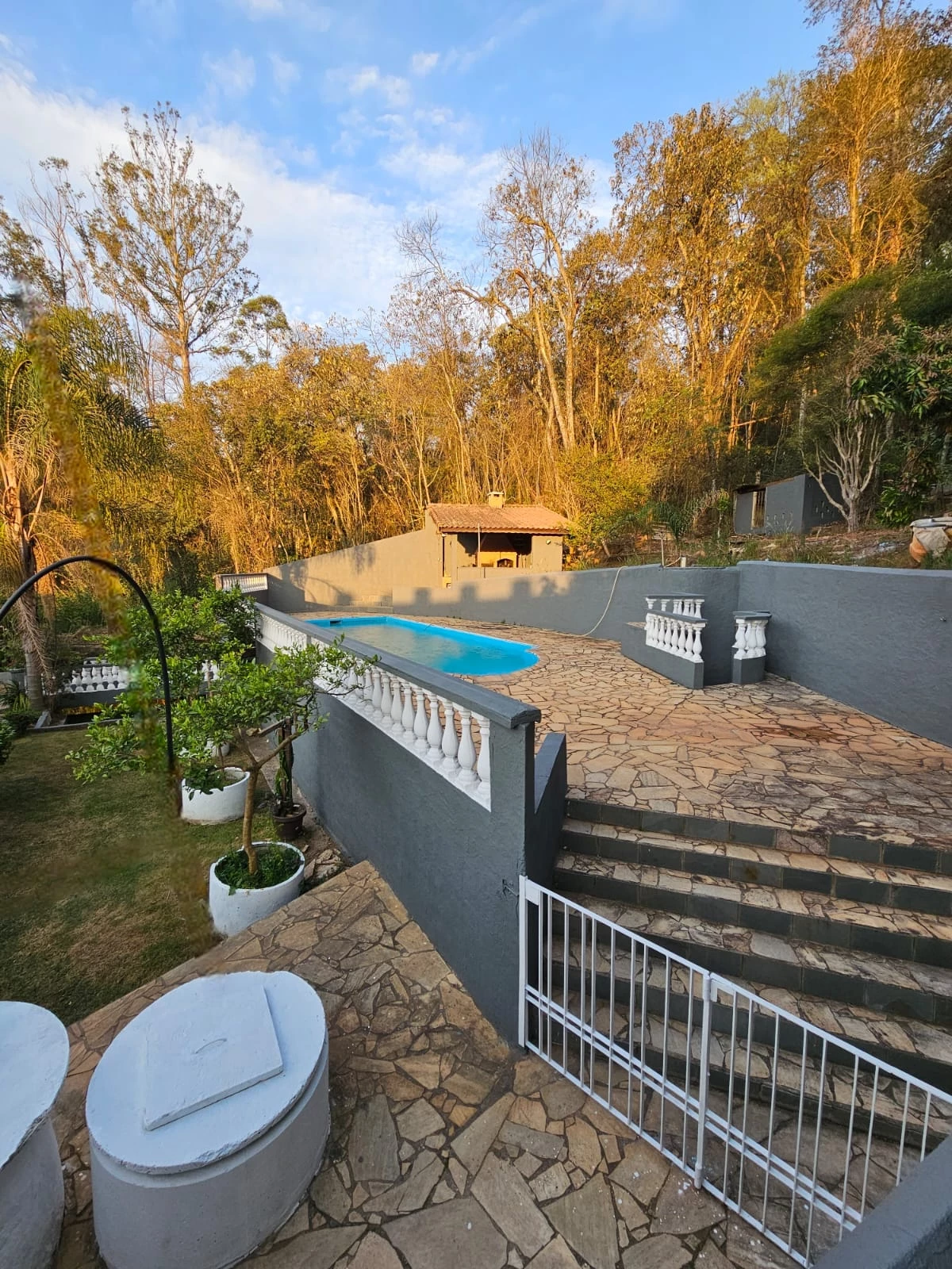 Imagem Chácara com 3 Quartos à Venda, 300 m² em Jundiaizinho (Terra Preta) - Mairiporã