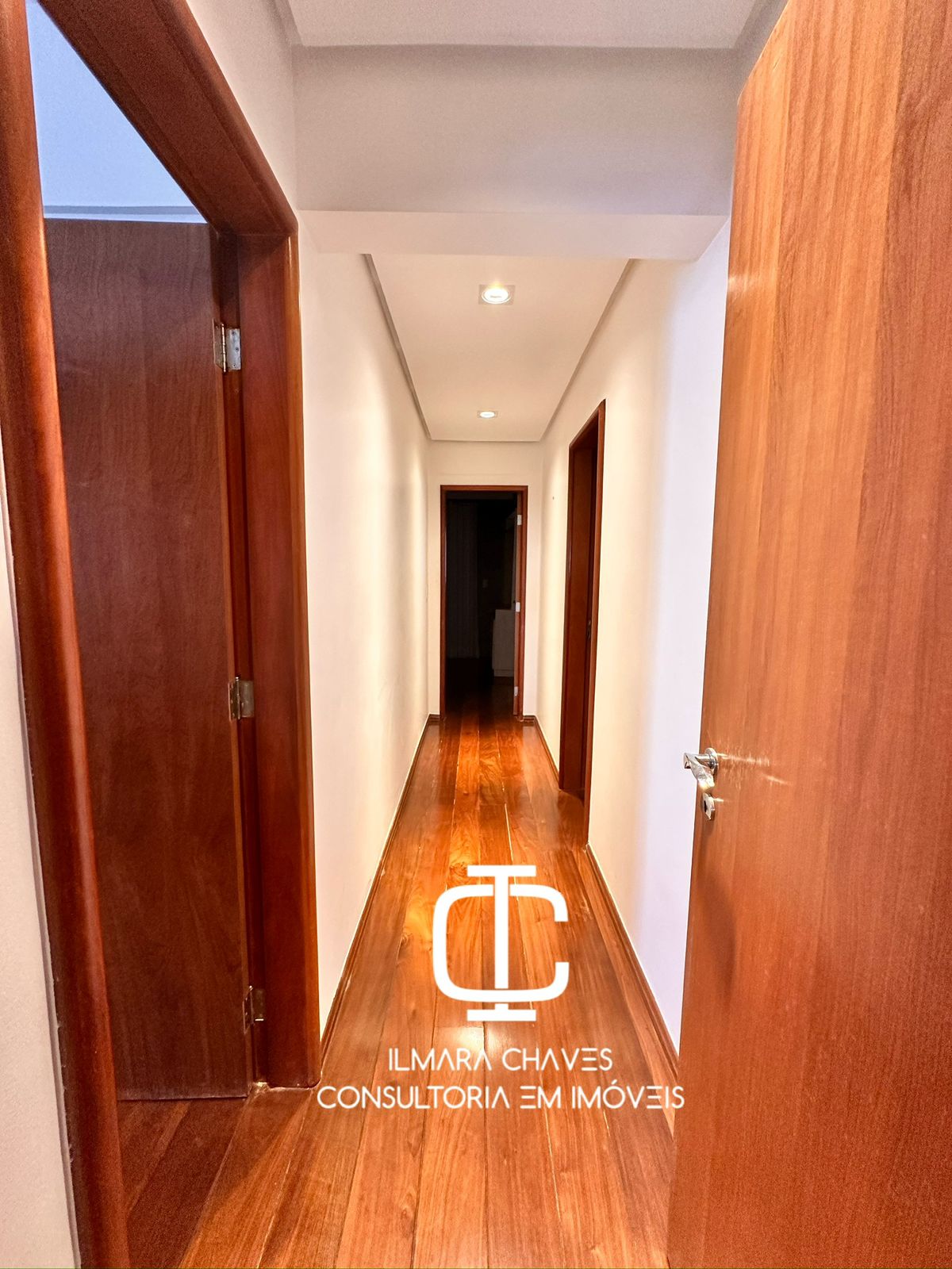 Imagem Apartamento com 3 Quartos à Venda, 178 m²em Setor Oeste - Goiânia