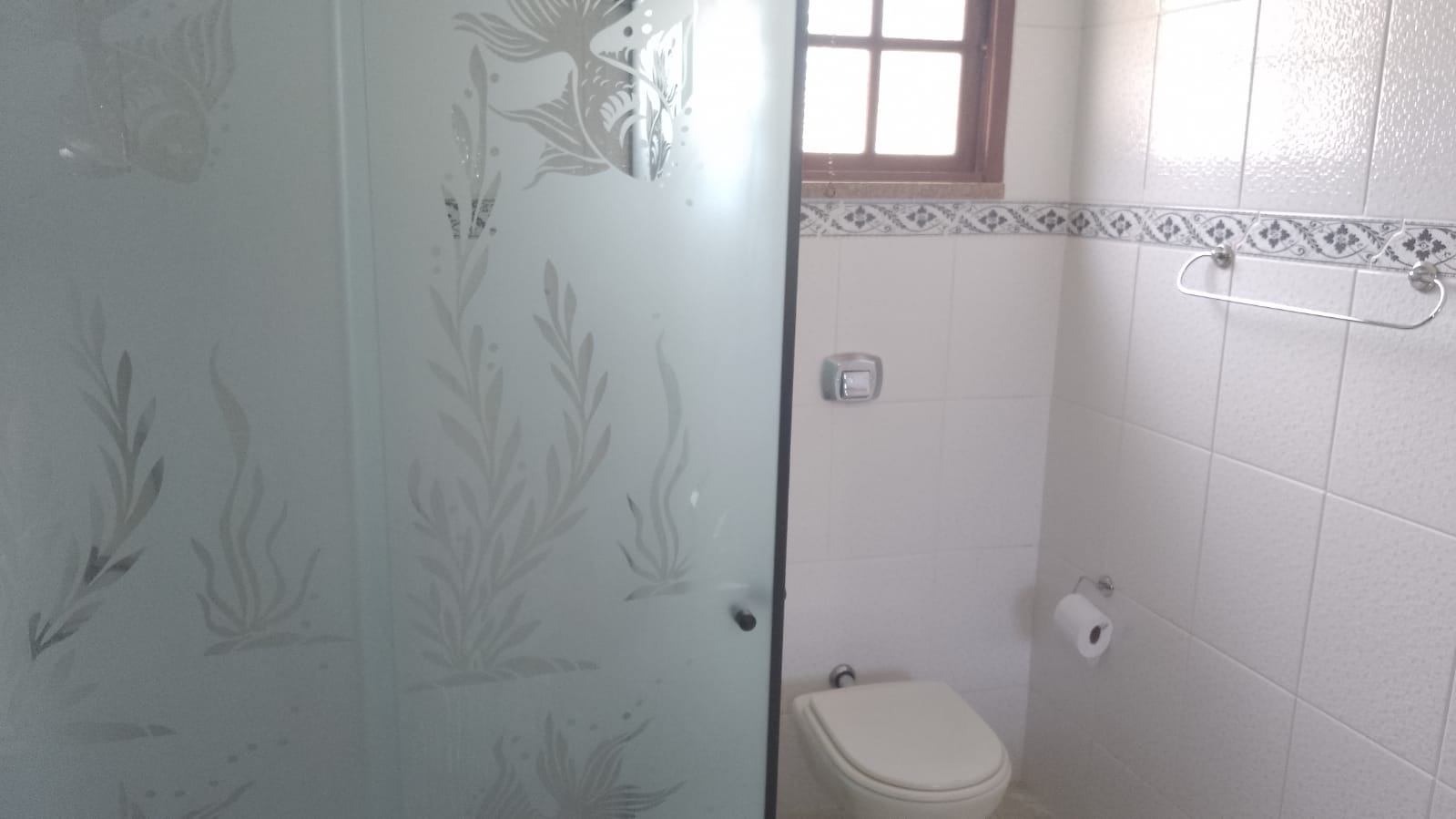 Imagem Casa de Condomínio com 3 Quartos à Venda, 277 m² em Prata - Teresópolis
