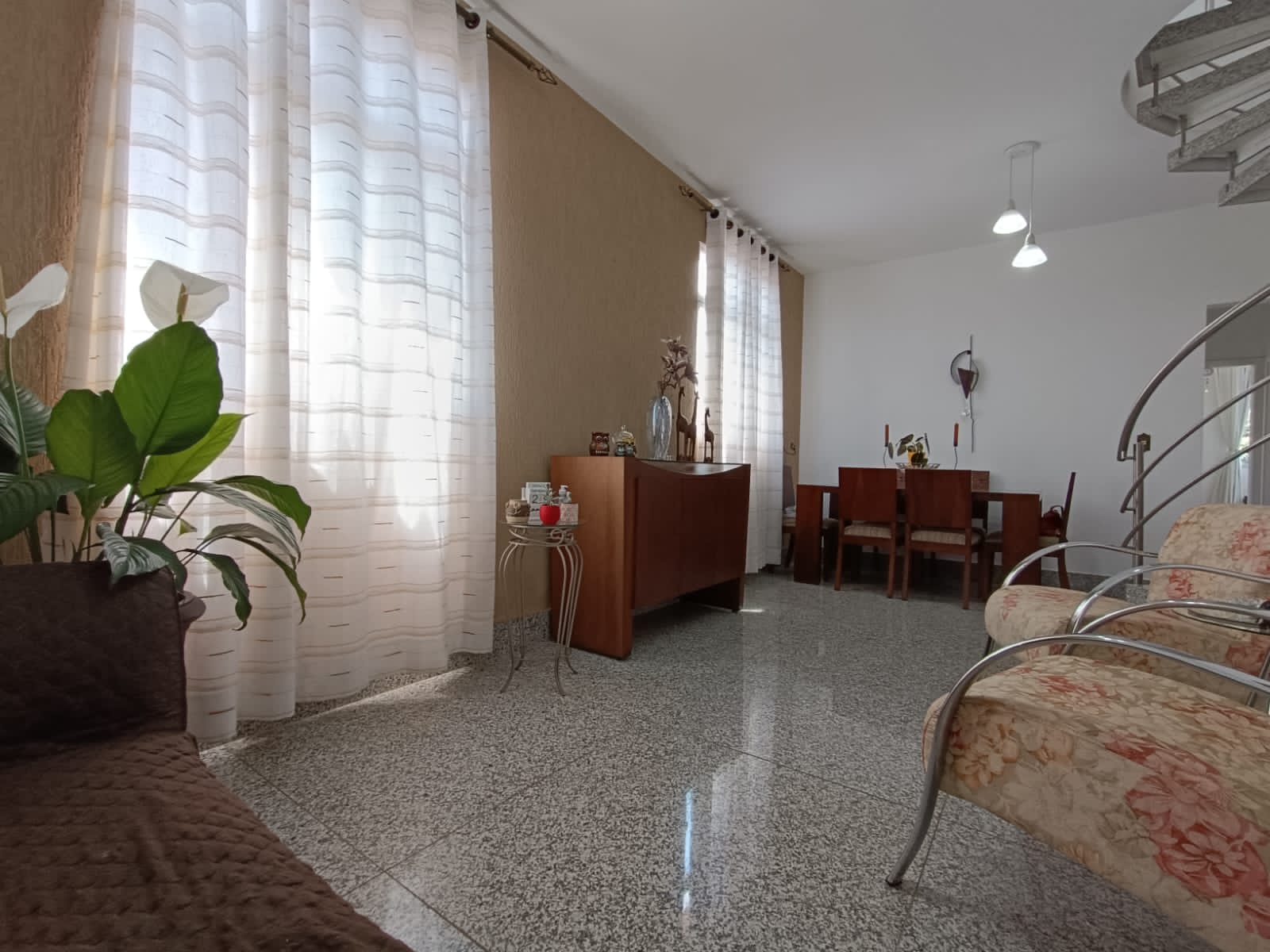 Imagem Apartamento com 4 Quartos à Venda, 210 m² em União - Belo Horizonte