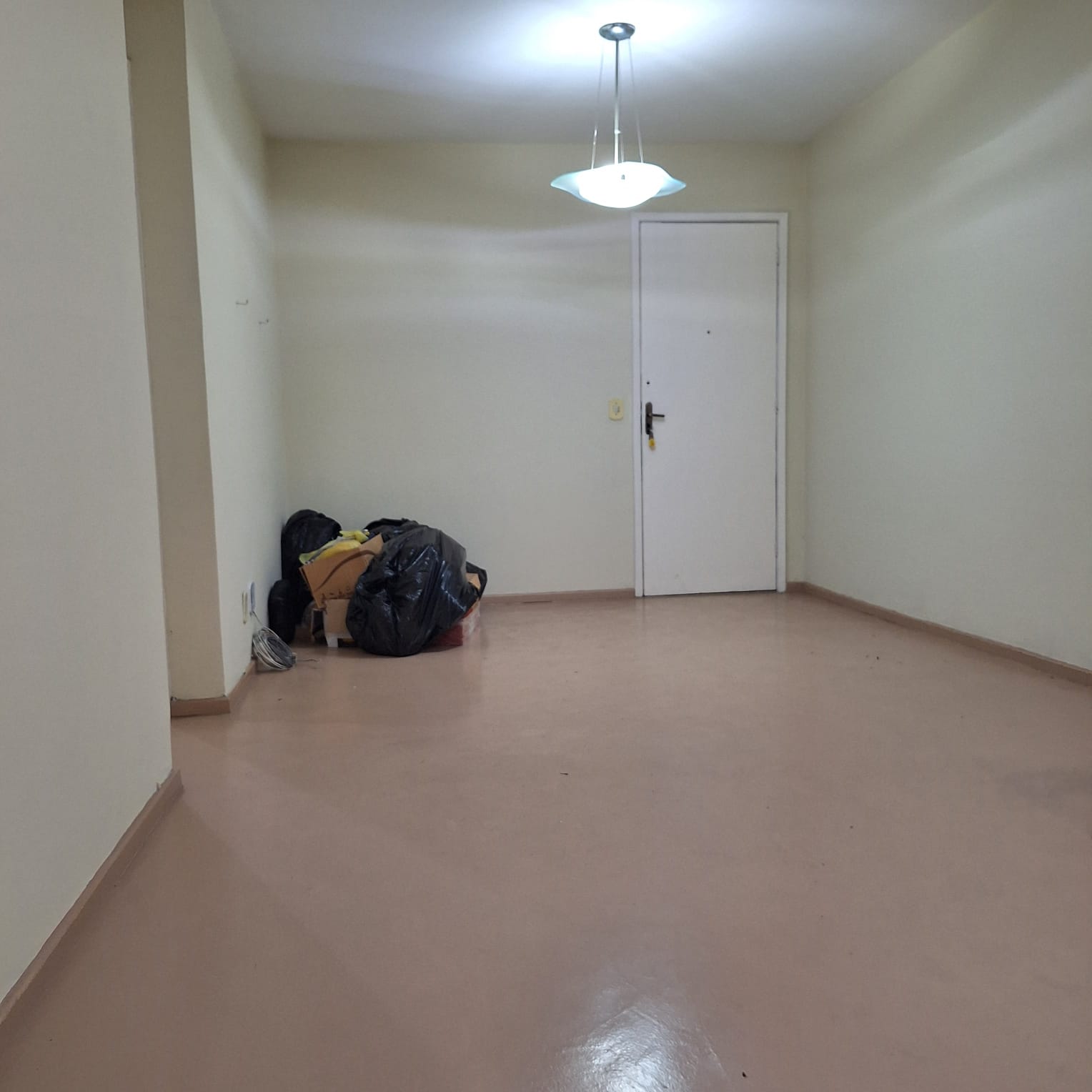 Imagem Apartamento com 2 Quartos à Venda, 77 m² em Centro - São Gonçalo