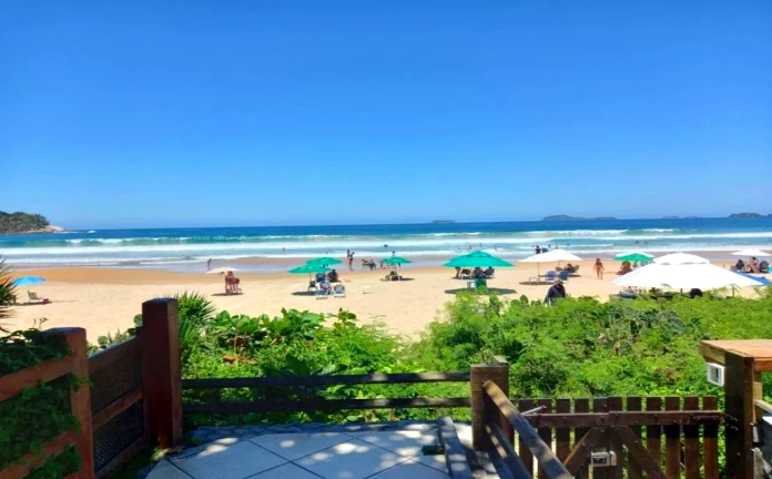 Imagem Casa de Condomínio com 3 Quartos à Venda, 104 m² em Geribá - Armação dos Búzios