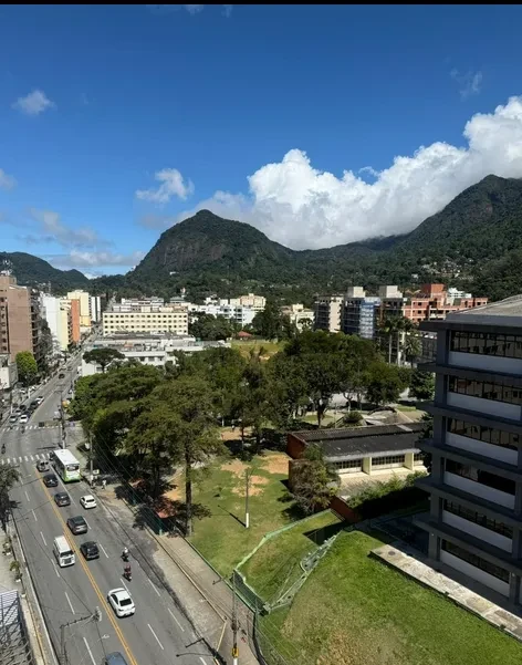 Imagem Cobertura com 4 Quartos à Venda, 200 metros em Alto - Teresópolis